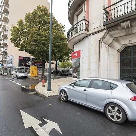 Lovelystay - Campo Pequeno Charming Daire Lisboa