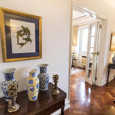 Lovelystay - Campo Pequeno Charming Lizbona