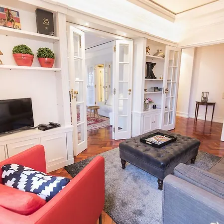 Lovelystay - Campo Pequeno Charming Lizbona