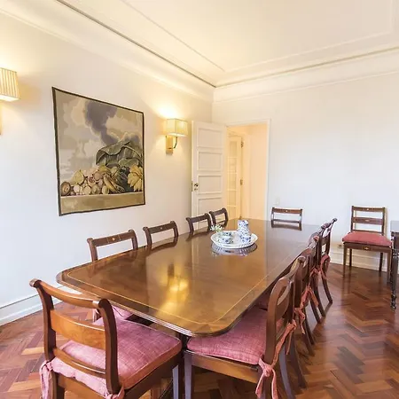 Lovelystay - Campo Pequeno Charming Apartament Lizbona