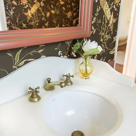 Lovelystay - Campo Pequeno Charming Apartment Lisbon